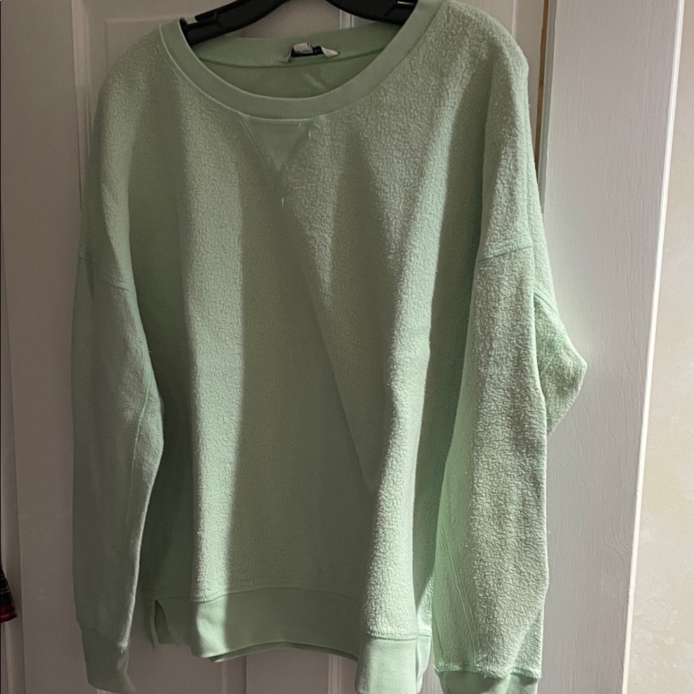 American Eagle Outfitters Light Green Crew Neck Sweater in size small